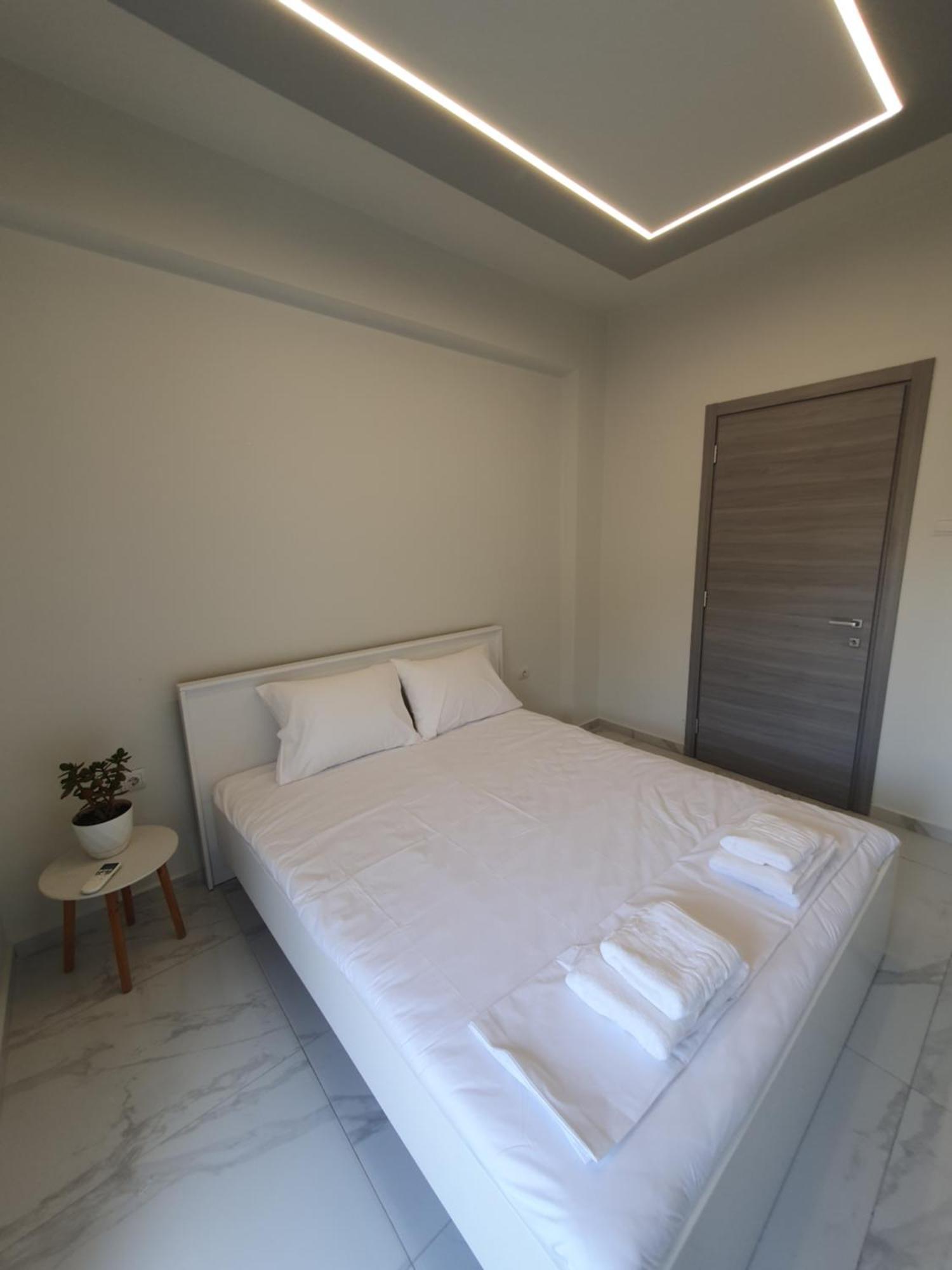 Ferienwohnung Riviera Penthouse PalaiónTsiflíkion Exterior foto